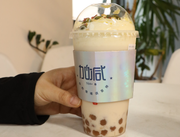 完美真人茶饮：社交属性为奶茶赋予了特殊使命
