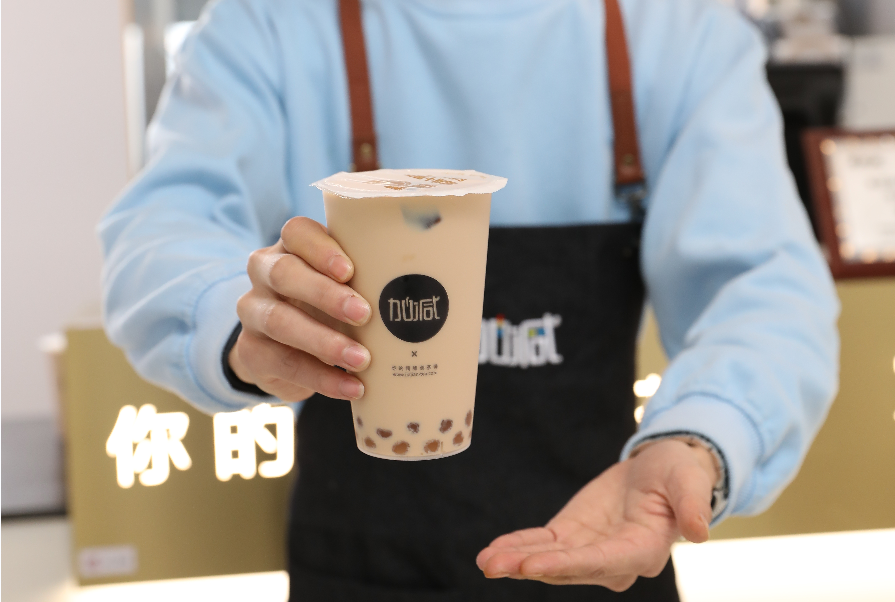 完美真人茶饮：为什么说奶茶行业适合年轻人的创业项目